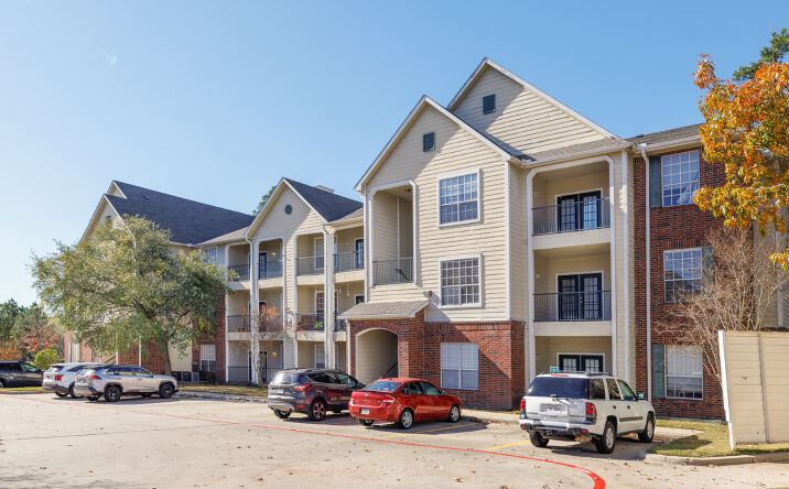 Pictures of Multifamily property located at 2807 Daniel McCall Dr, Lufkin, TX 75904 for sales - image #1