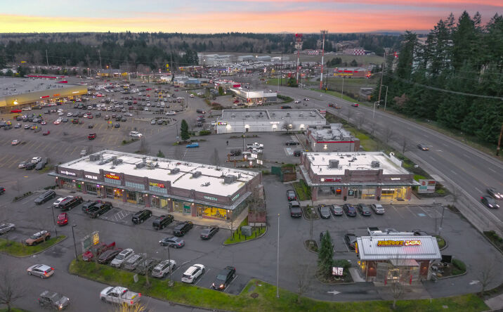 Pictures of Retail property located at 17526 Meridian E, Puyallup, WA 98375 for sales - image #1