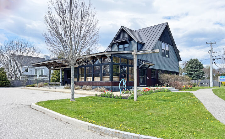 Pictures of Retail property located at 517 Ocean House Rd, Cape Elizabeth, ME 04107 for sales - image #1