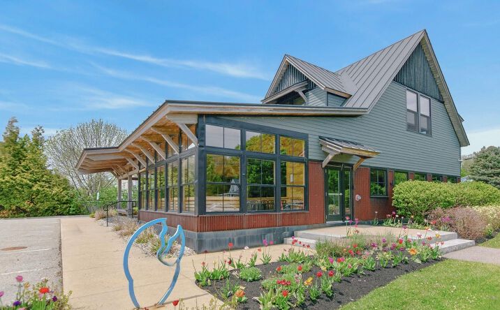 Pictures of Retail property located at 517 Ocean House Rd, Cape Elizabeth, ME 04107 for sales - image #1