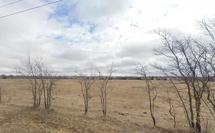 Pictures of Land property located at TBD Railroad Ave, Sanger, TX 76266 for sales - image #1