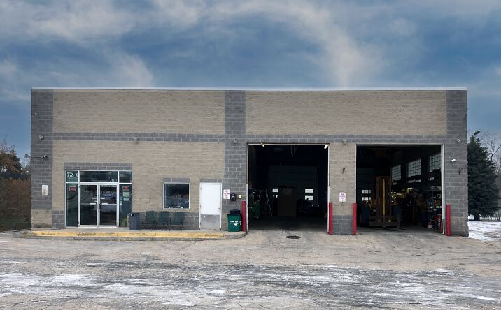 Pictures of Mixed Use, Retail, Land property located at 776 W Oakton St, Des Plaines, IL 60018 for sales - image #1