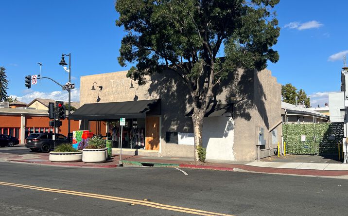 Pictures of Retail property located at 2304 Willow Pass Rd, Concord, CA 94520 for sales - image #1