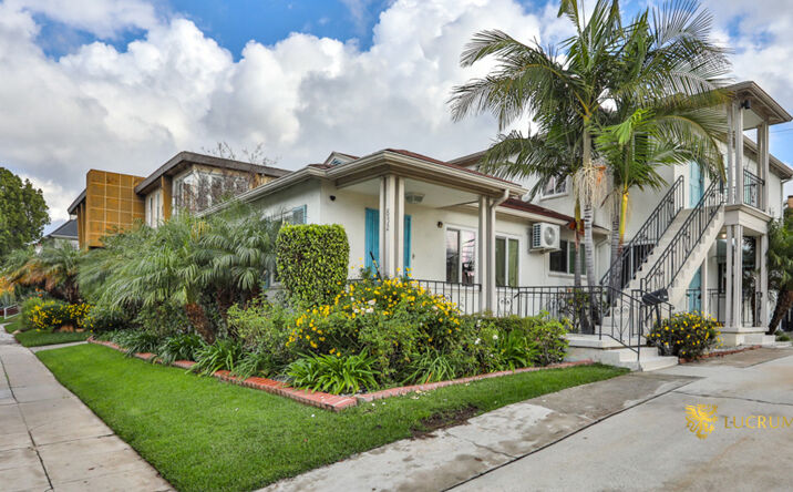 Pictures of Multifamily property located at 854 Alandele Ave, Los Angeles, CA 90036 for sales - image #1