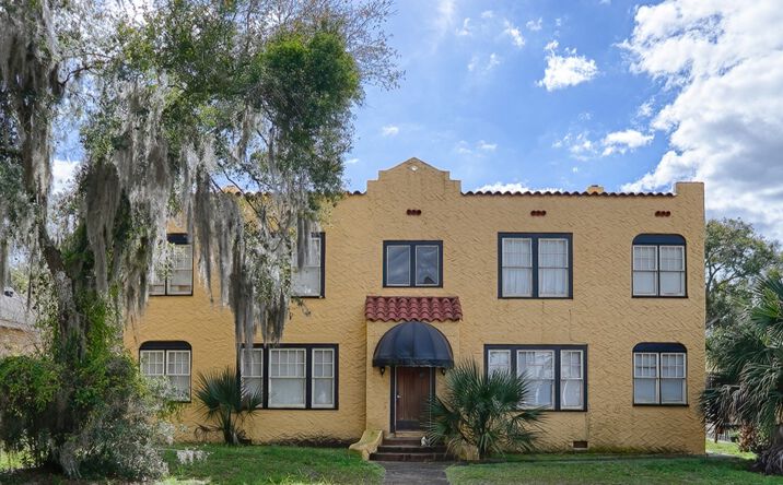 Pictures of Multifamily property located at 426 Citrus Ave, Eustis, FL 32726 for sales - image #1