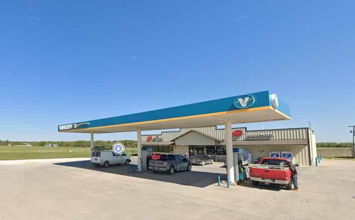 Pictures of Business for Sale, Land, Retail property located at 1738 State Hwy 31 W, Mount Calm, TX 76673 for sales - image #1