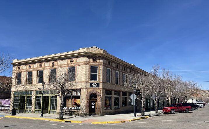 Pictures of Office, Retail property located at 500 Broadway St, Thermopolis, WY 82443 for sales - image #1
