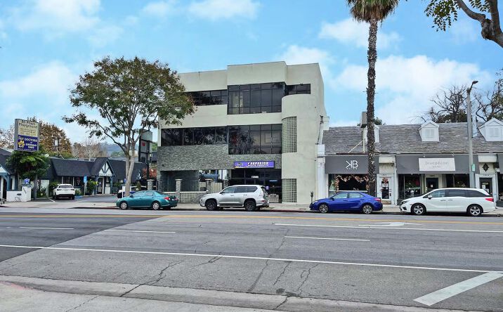 Pictures of Office property located at 13808 Ventura Boulevard, Los Angeles, CA 91423 for sales - image #1