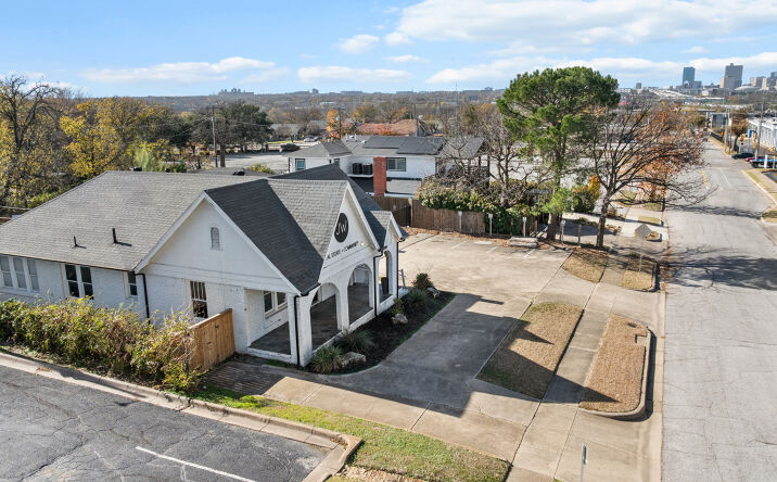 Pictures of Office property located at 2620 Scott Ave, Fort Worth, TX 76103 for sales - image #1