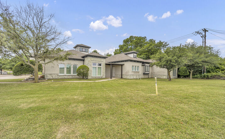 Pictures of Office, Mixed Use property located at 840 E I-20, Arlington, TX 76018 for sales - image #1