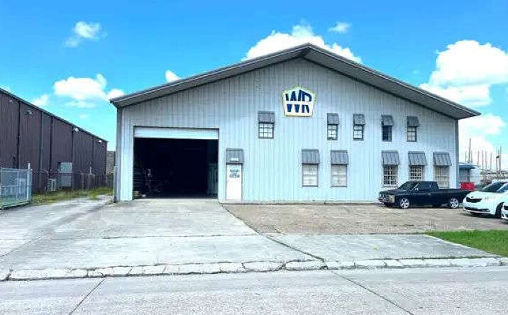 Pictures of Industrial property located at 1948 Industrial Blvd, Harvey, LA 70058 for sales - image #1