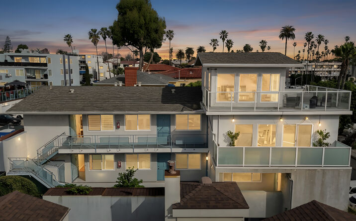 Pictures of Multifamily property located at 16 38th Pl, Long Beach, CA 90803 for sales - image #1