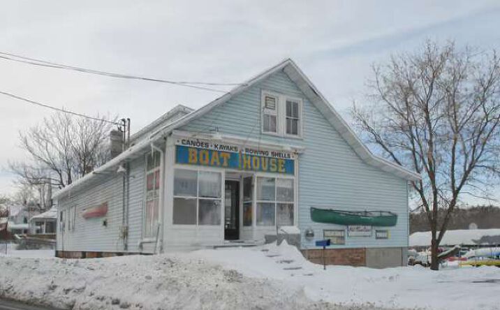 Pictures of Retail property located at 2855 Aqueduct Rd, Schenectady, NY 12309 for sales - image #1