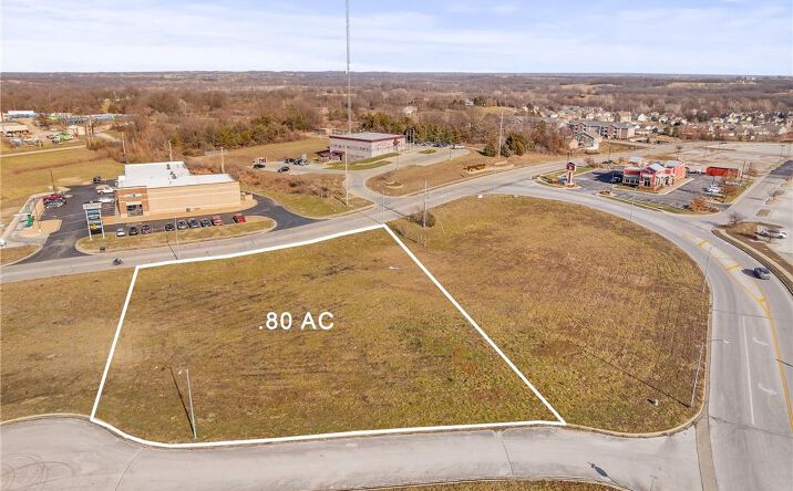 Pictures of Land property located at Lot 7 Simpson Court, Warrensburg, MO 64093 for sales - image #1