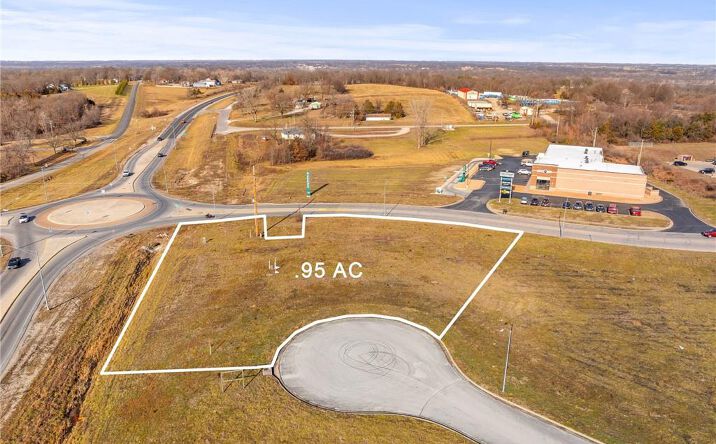 Pictures of Land property located at Lot 8 Simpson Court, Warrensburg, MO 64093 for sales - image #1