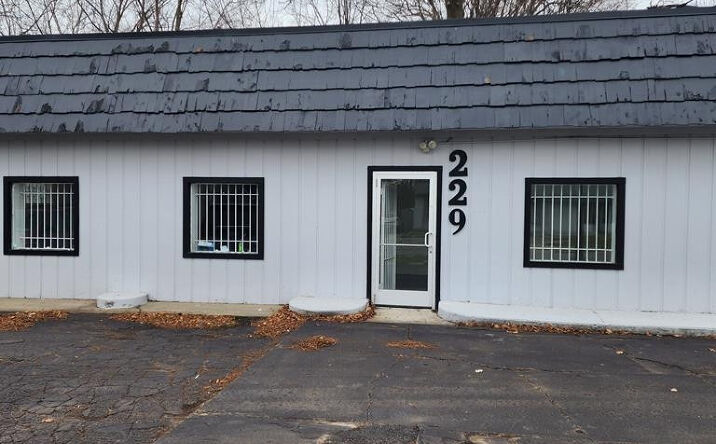 Pictures of Retail, Office property located at 229 W César E. Chávez Avenue, Lansing, MI 48906 for sales - image #1