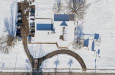 29400329