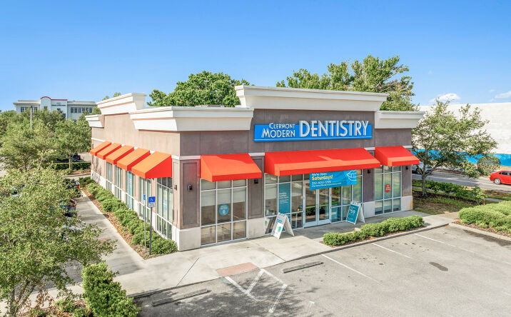 Pictures of Office property located at 17300 FL-50, Clermont, FL 34711 for sales - image #1