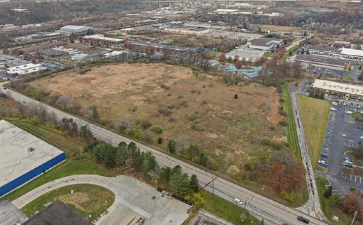 Pictures of Industrial property located at Rockside Rd, Valley View, OH 44125 for sales - image #1
