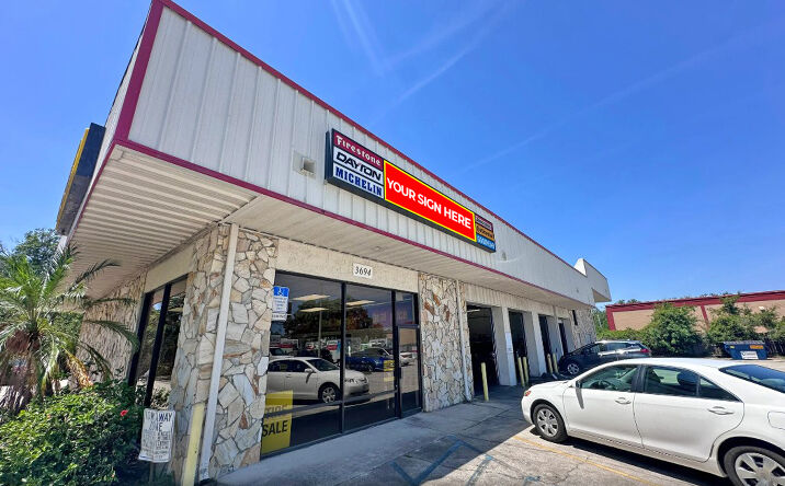 Pictures of Retail property located at 3694 Tampa Rd, Oldsmar, FL 34677 for sales - image #1