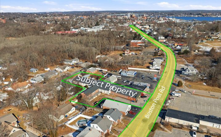 Pictures of Retail property located at 33 Boston Post Rd, Waterford, CT 06385 for sales - image #1