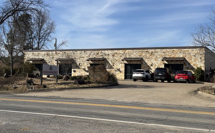 Pictures of Industrial, Mixed Use, Office property located at 7000 Crystal Hill Rd, North Little Rock, AR 72118 for sales - image #1