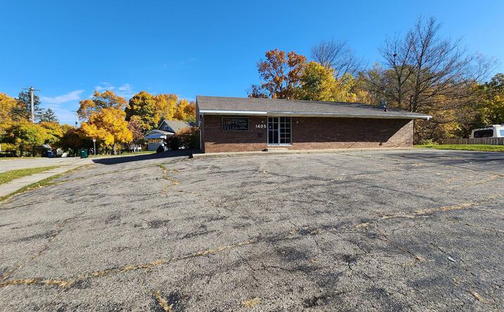 Pictures of Office, Retail property located at 1405 E César E. Chávez Ave, Lansing, MI 48906 for sales - image #1