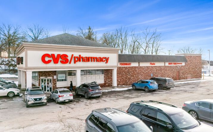 Pictures of Retail property located at 734 E Washington St, New Castle, PA 16101 for sales - image #1