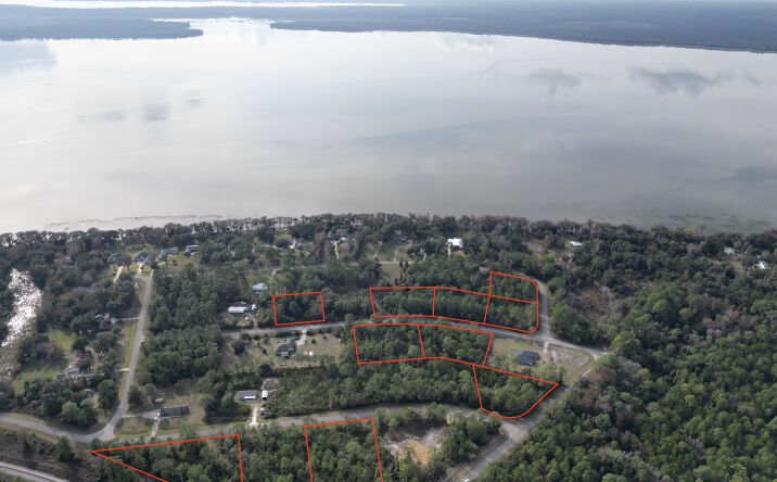 Pictures of Land, Multifamily property located at 13910 SE 202 Terrace, Hawthorne, FL 32640 for sales - image #1