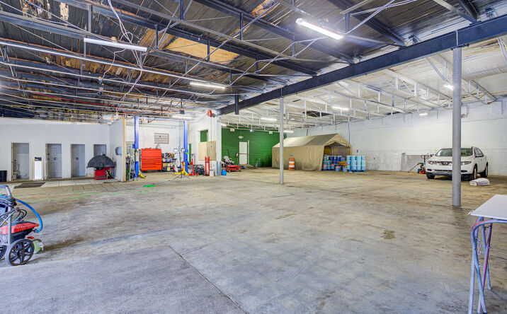 Pictures of Mixed Use, Retail, Special Purpose property located at 937 Porter St, Memphis, TN 38126 for sales - image #1