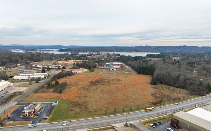 Pictures of Land property located at 8508 Hixson Pike, Lakesite, TN 37343 for sales - image #1