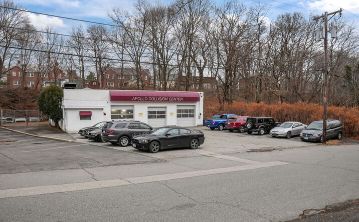 Pictures of Retail, Office property located at 3 Lower Rd, Lincoln, RI 02865 for sales - image #1