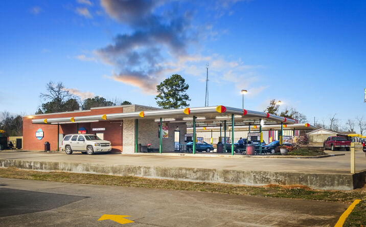 Pictures of Retail property located at 14171 US-231, Hazel Green, AL 35750 for sales - image #1