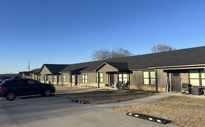 Pictures of Multifamily property located at 270 NW Electric Ave, McAlester, OK 74501 for sales - image #1