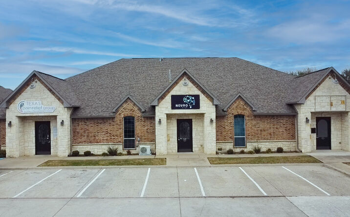 Pictures of Office, Retail property located at 2730 Virginia Pkwy, McKinney, TX 75071 for sales - image #1