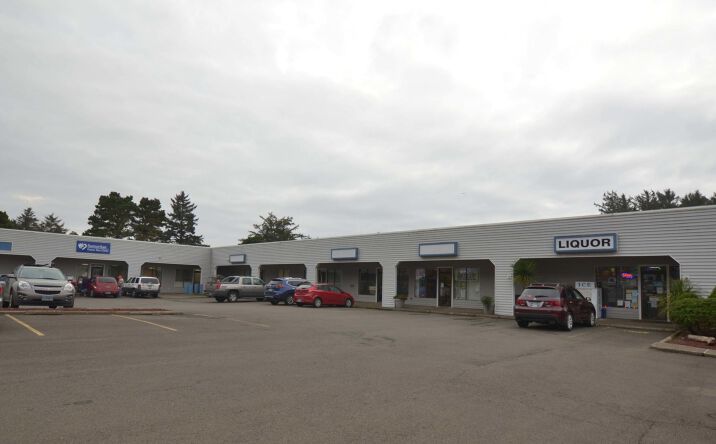 Pictures of Office property located at 531 N Hwy 101, Depoe Bay, OR 97341 for sales - image #1
