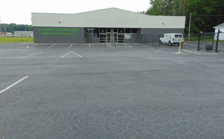Pictures of Self Storage property located at 4102 Cloverdale Rd, Florence, AL 35633 for sales - image #1