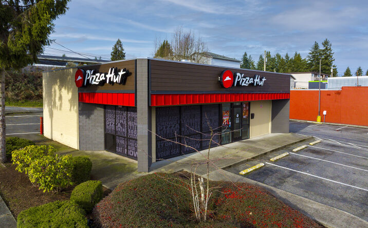 Pictures of Retail property located at 4830 Evergreen Way, Everett, WA 98203 for sales - image #1