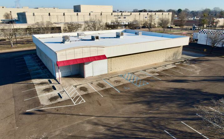 Pictures of Office, Retail property located at 320 W Woodrow Wilson Ave, Jackson, MS 39213 for sales - image #1