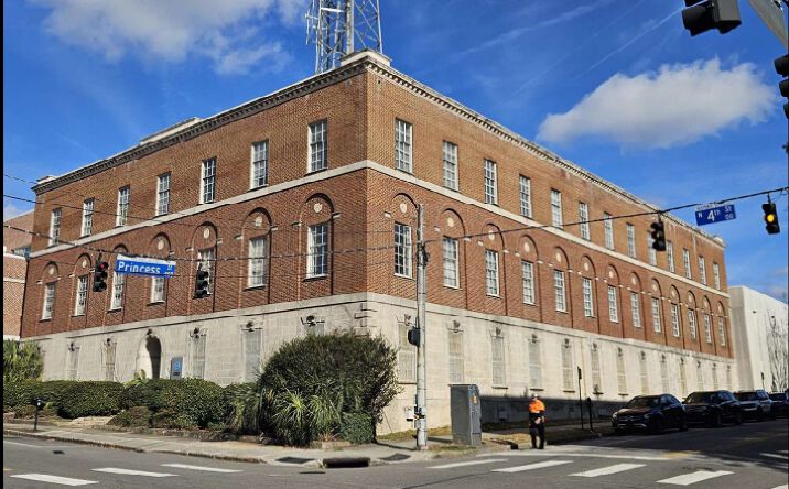 Pictures of Office property located at 104 N 4th St, Wilmington, NC 28401 for sales - image #1