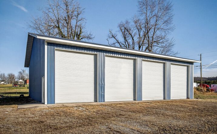 Pictures of Retail property located at 2229 Bradford Hicks Dr, Livingston, TN 38570 for sales - image #1