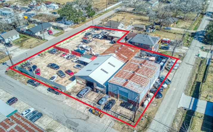 Pictures of Industrial, Mixed Use, Retail, Special Purpose property located at 8711 Dexter St, Houston, TX 77075 for sales - image #1