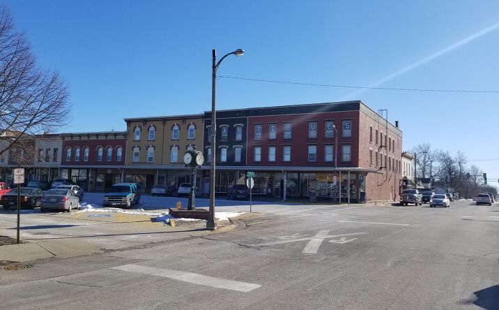 Pictures of Mixed Use, Multifamily, Office, Retail, Special Purpose property located at 8 E Railroad Street, Sandwich, IL 60548 for sales - image #1