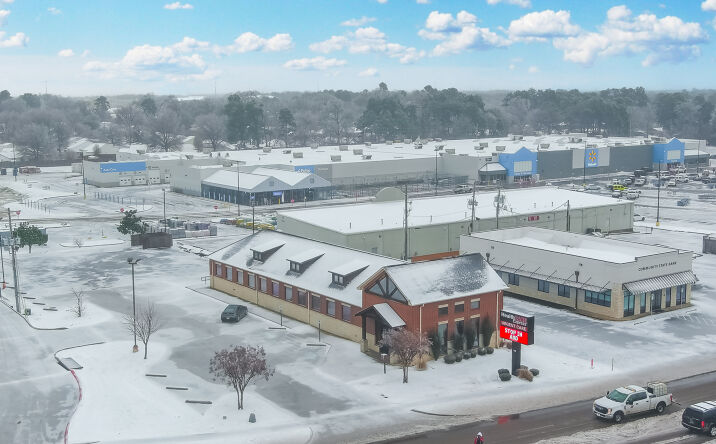 Pictures of Retail, Office property located at 125 Arkansas Blvd, Texarkana, AR 71854 for sales - image #1