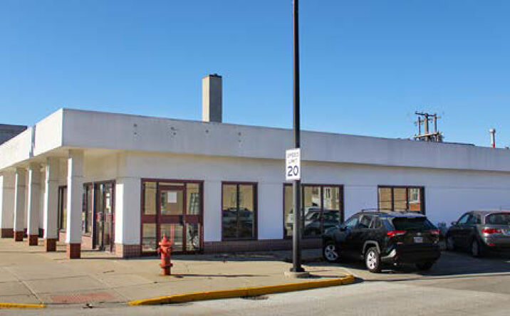 Pictures of Retail property located at 5830 W 35th Street, Cicero, IL 60804 for sales - image #1