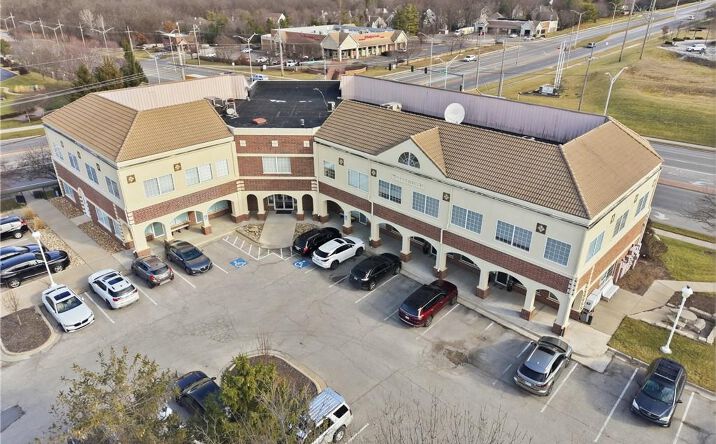 Pictures of Office property located at 12710 S Pflumm Road, Olathe, KS 66062 for sales - image #1