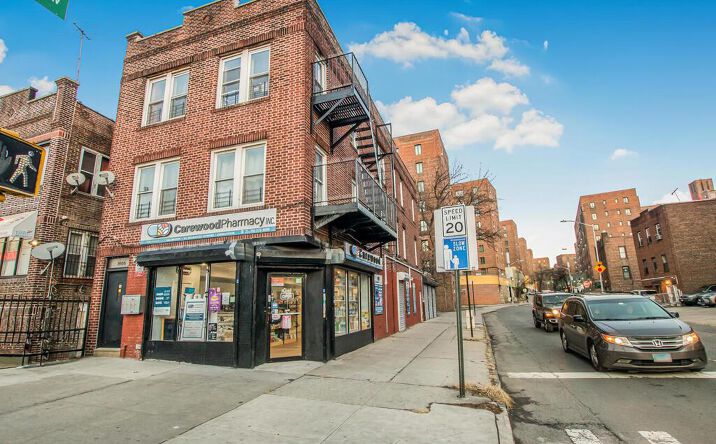 Pictures of Multifamily property located at 1406 White Plains Road, New York, NY 10462 for sales - image #1