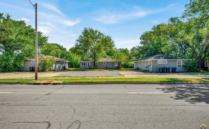 Pictures of Multifamily property located at 2104 SE California AVE, Topeka, KS 66605 for sales - image #1