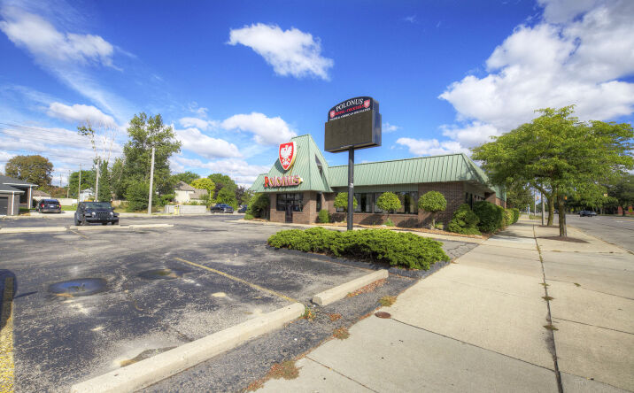 Pictures of Retail property located at 1744 Biddle, Wyandotte, MI 48912 for sales - image #1