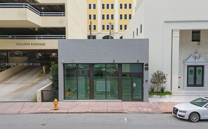 Pictures of Office property located at 45 Valencia Ave, Coral Gables, FL 33134 for sales - image #1